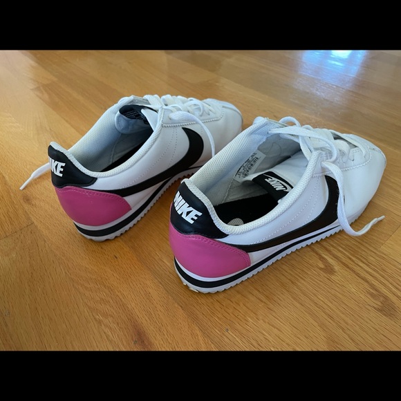 Custom Nike Cortez for women - Picture 3 of 8